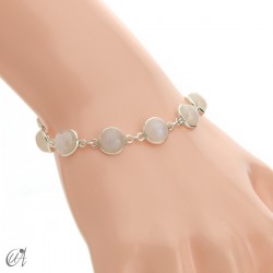 Pulsera de plata con gemas redondas - Piedra Luna