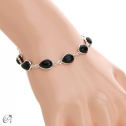 Silver bracelet and teardrop-cut stones - Onyx