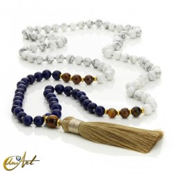 Tibetan mala of howlite with lapis lazuli or sodalite, knotted - Lapis Lazuli