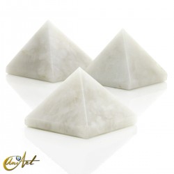 Quartz pyramids - White Quartz, 4.5 cm