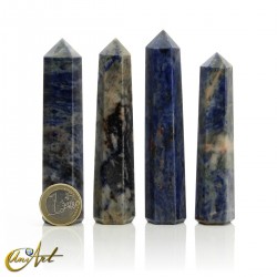 Sodalite point - 10 cm