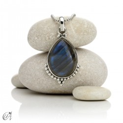 Colgante Deví de plata de ley y piedras semipreciosas - Labradorita