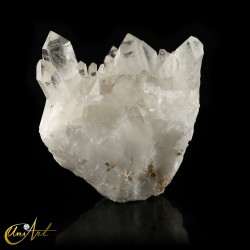 Pretty crystal quartz druse