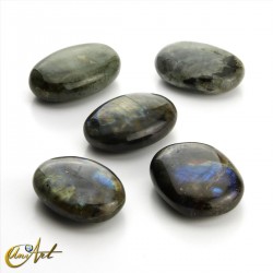 Palm stone de piedra luna, piedra sol o labradorita - Labradorita