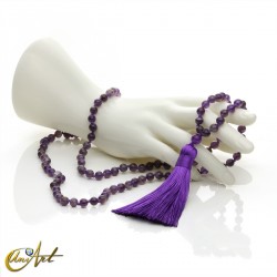 Japa Mala de amatista, anudado