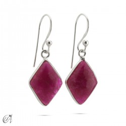 Basic lozenge-shaped earrings, silver with stones - Ruby