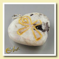 Ankh ( Cruz Egipcia ) - Colgante Corazón grabado - Piedra Luna