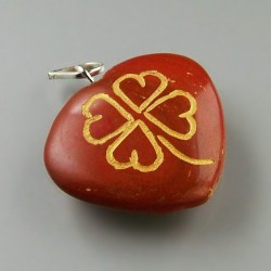 Clover heart pendant - Red Jasper