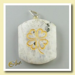 Clover - pendant engraved - Moonstone