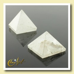 quartz pyramid, 2cm - Crystal Quartz