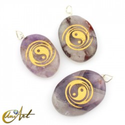 Pendant with The Yin and the Yang engraved in Natural Stone - Amethyst