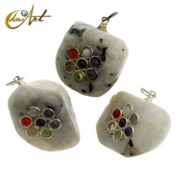 Colgante de los chakras - rodados - Piedra Luna