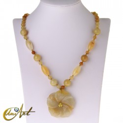 Collares de piedras naturales con colgante flor - Calcita Amarilla