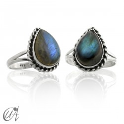 Drop ring, labradorite in 925 silver liana model.
