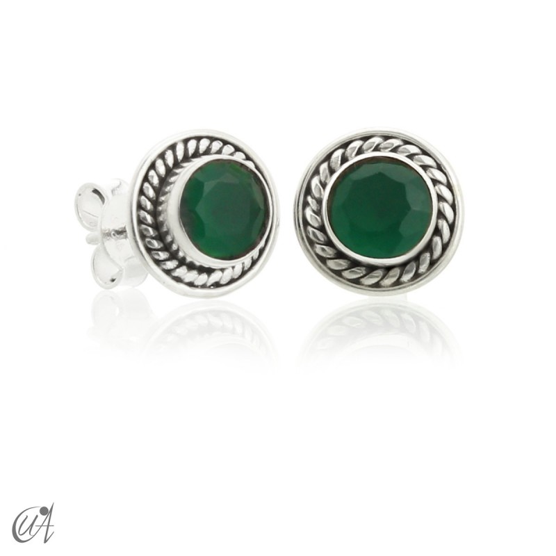 Sunna mini earrings, emerald and sterling silver