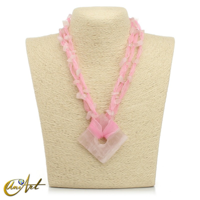 Rose quartz necklace with organza, square model