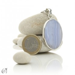 Oval chalcedony and sterling silver pendant model 2