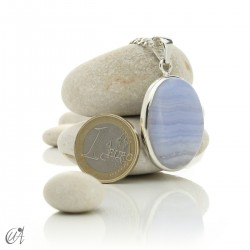 Oval chalcedony and sterling silver pendant model 3