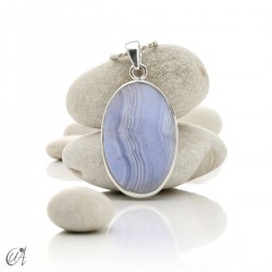 Oval chalcedony and sterling silver pendant model 7