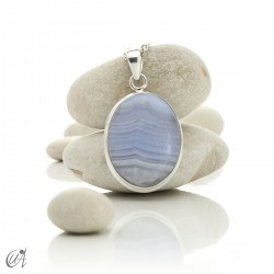 Oval chalcedony and sterling silver pendant model 9