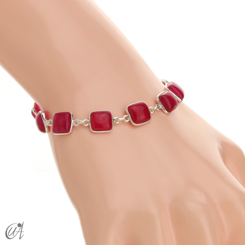 Square stone bracelet in silver - ruby