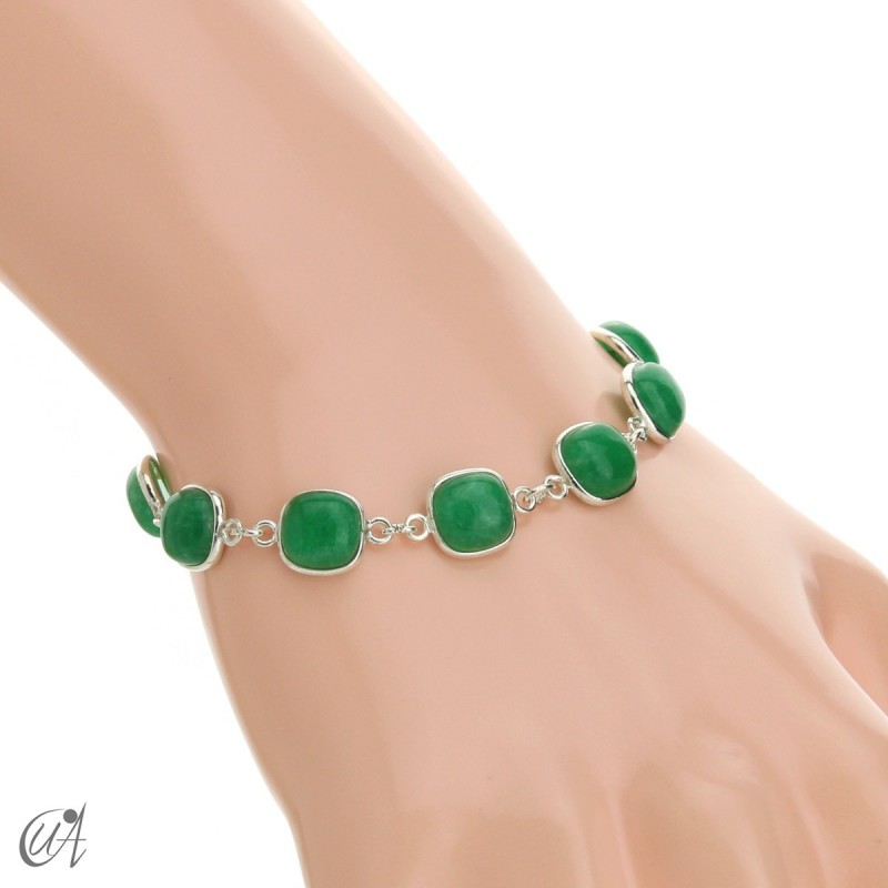 Silver bracelet with cushion cut stones - green sapphire