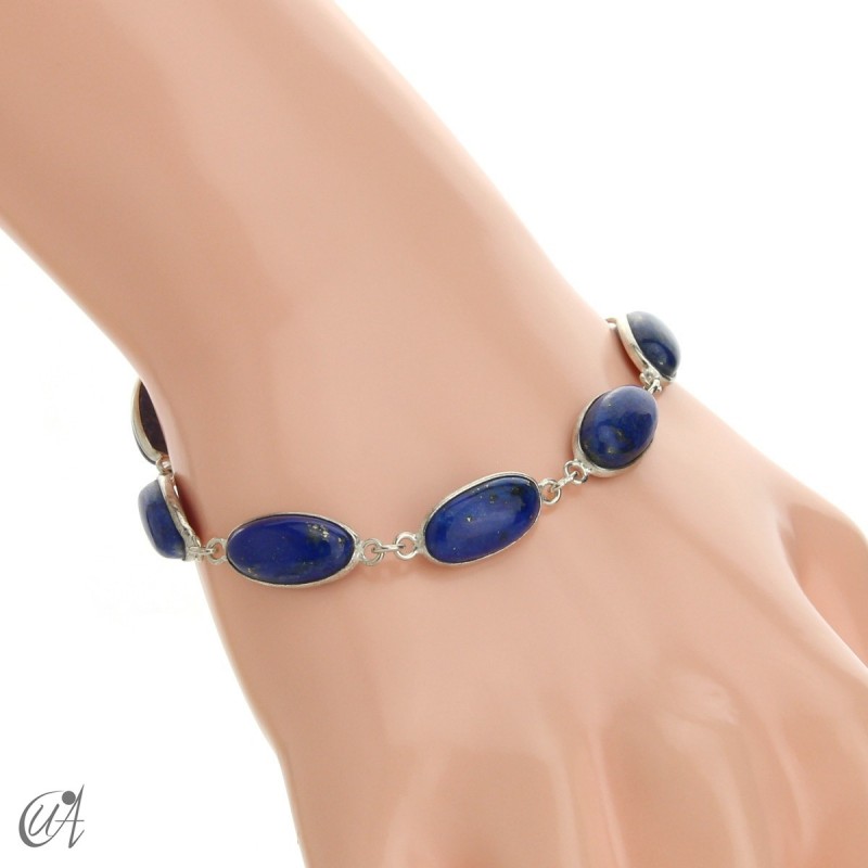 Oval bracelet, sterling silver with lapis lazuli
