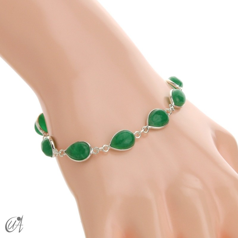 Silver bracelet and teardrop-cut stones - green sapphire