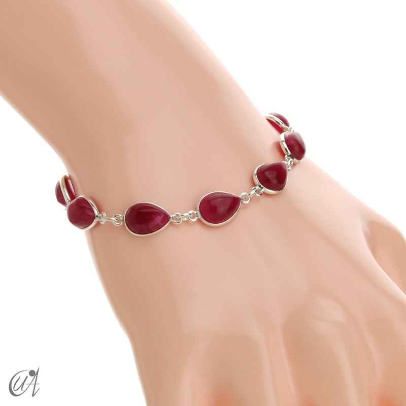 Silver bracelet and teardrop-cut stones - ruby