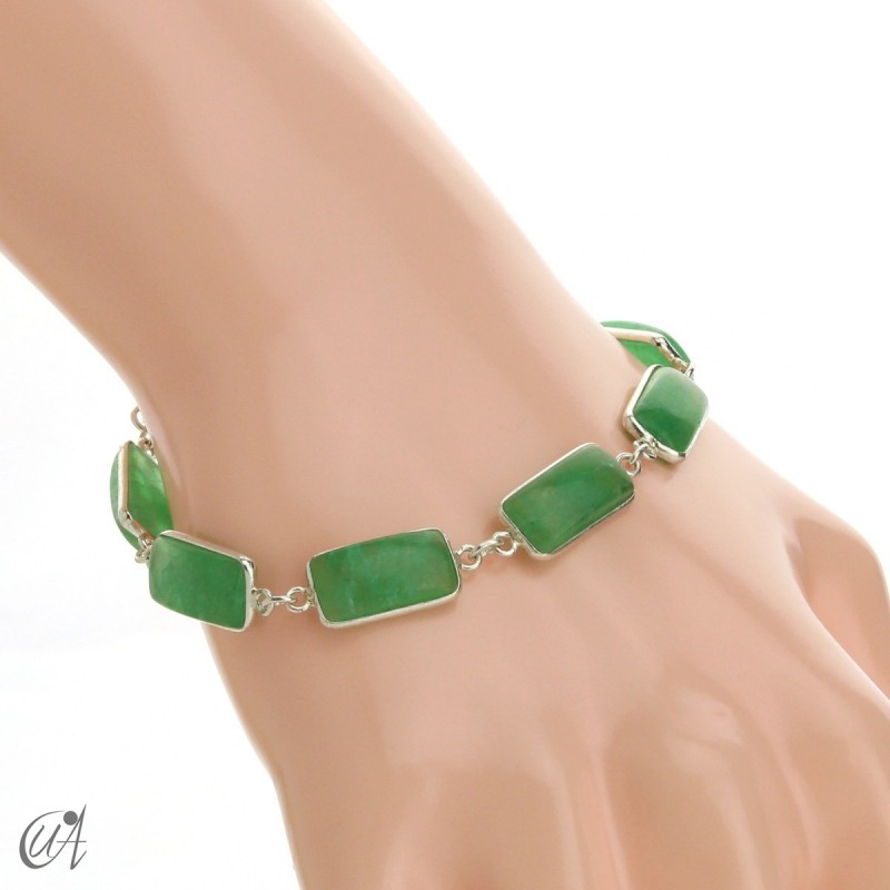 Silver bracelet with rectangular gems - green sapphire