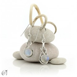 Elo model earrings, silver and gems - moonstone