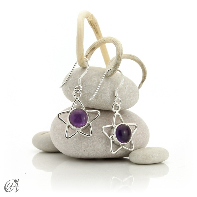 Silver earrings with amethyst, star format