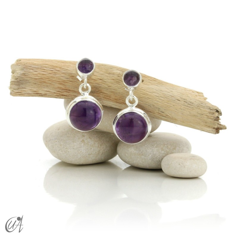Classic round model earrings in sterling silver with amethyst
