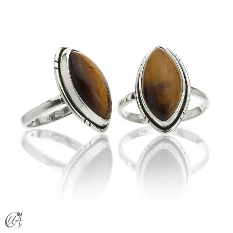 Ring in silver and tiger eye, Yací model