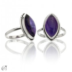 Amethyst ring in sterling silver, Yací