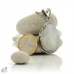 Lágrima de piedra luna en plata, colgante boho - modelo 7