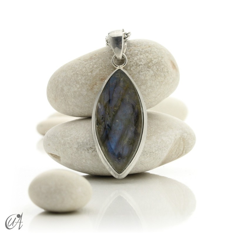 Labradorite pendant in sterling silver - marquise, model 2