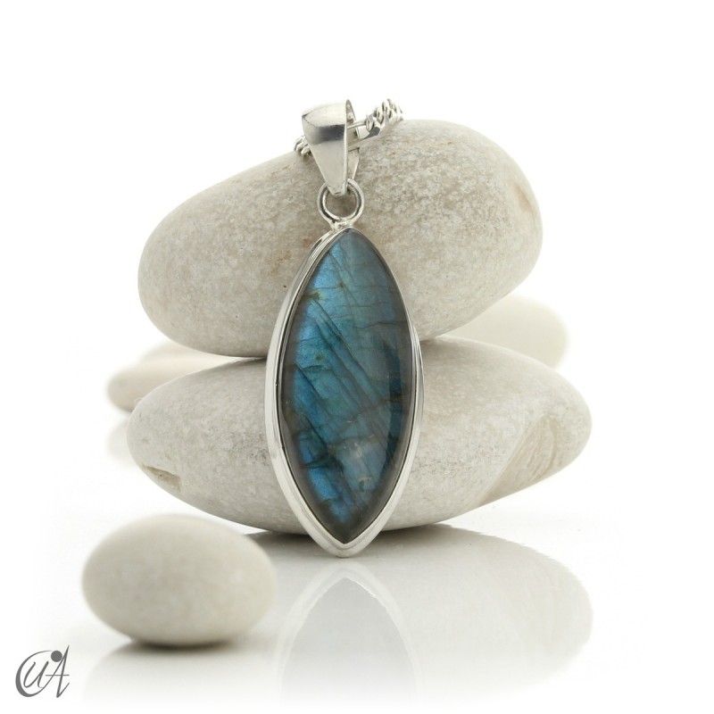 Labradorite pendant in sterling silver - marquise, model 3