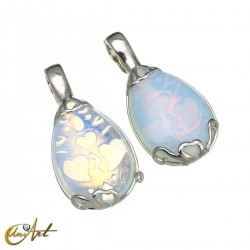 Gladness pendant with magnetic closure - synthetic opalite