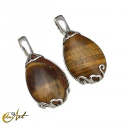 Gladness pendant with magnetic closure - tiger eye