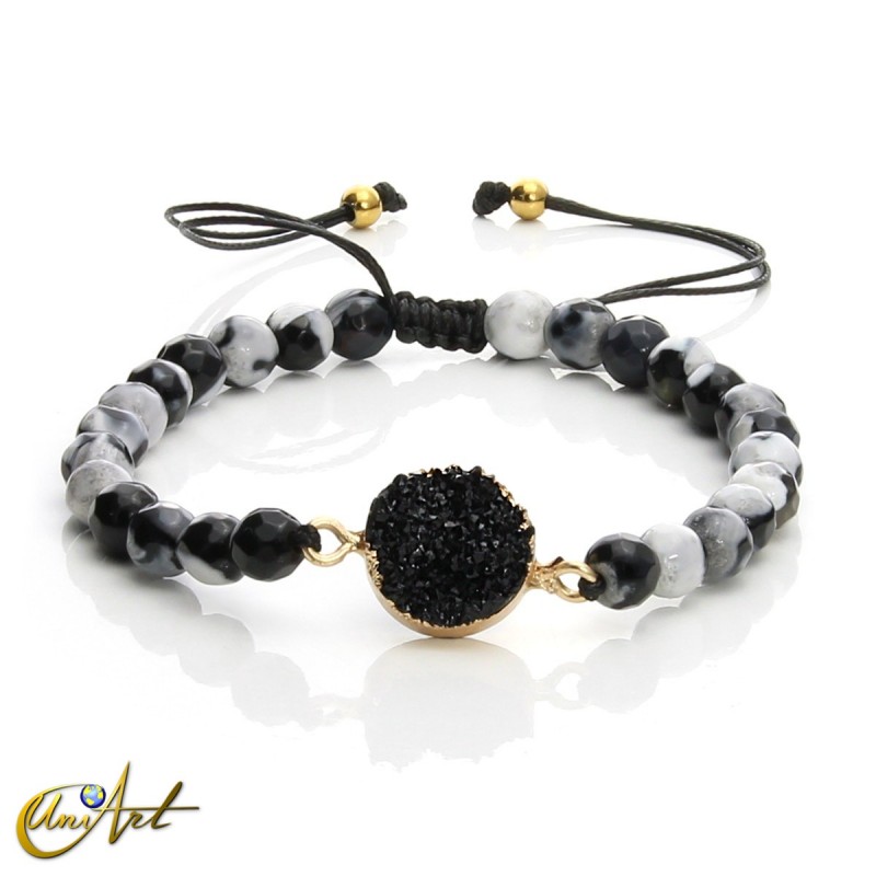 Agate bracelet with druzy black color– 6mm adjustable