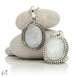 Dana silver pendant with natural moonstones