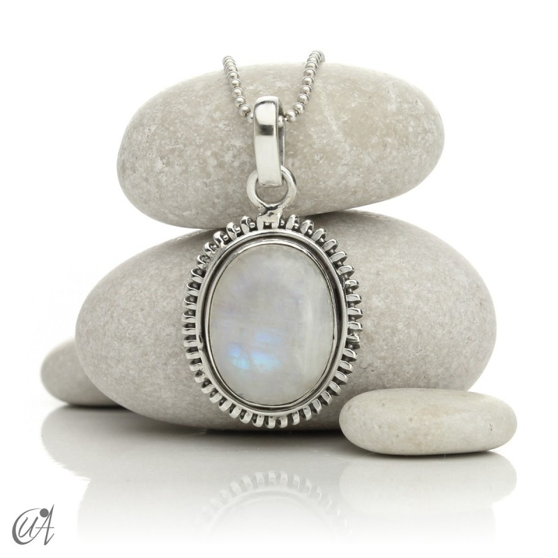 Dana silver pendant with natural moonstones