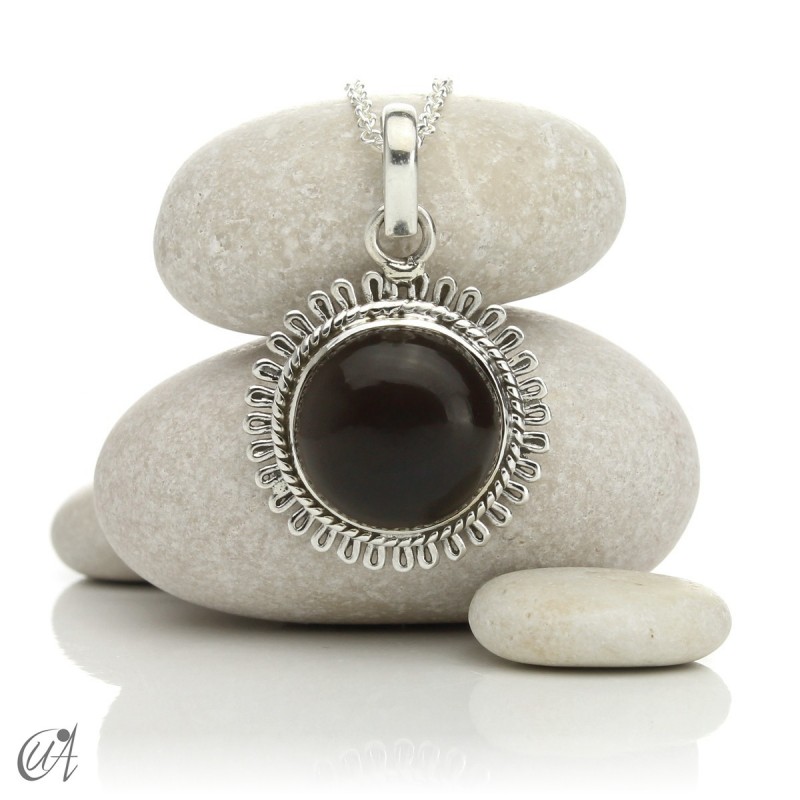 Smoky quartz and silver pendant – Matahari