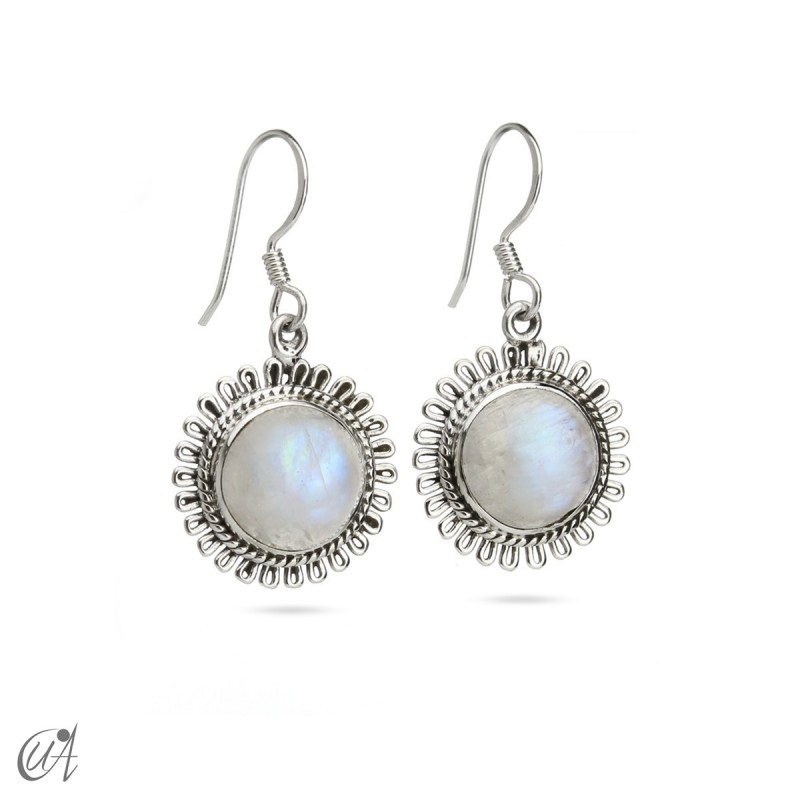 Moonstone and silver earrings – Matahari