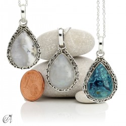 Silver and stone pendant, Juno's tear