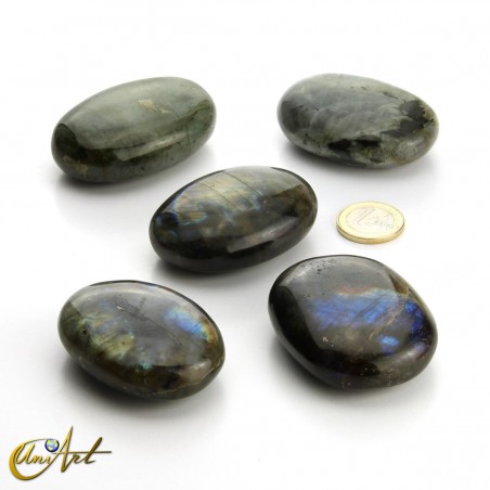 labradorite palm stone