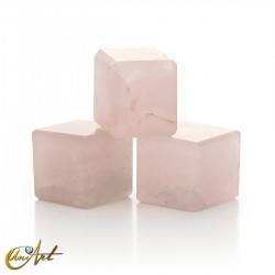 Cubos de cuarzo rosa