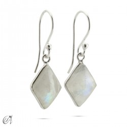 Basic lozenge earrings, silver with Moonstone.