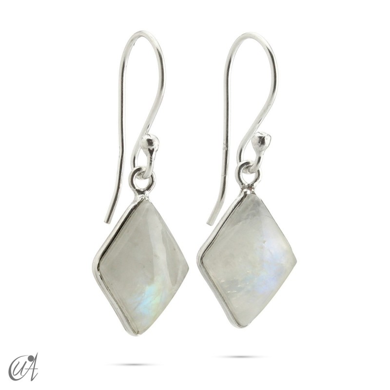 Basic lozenge earrings, silver with Moonstone.